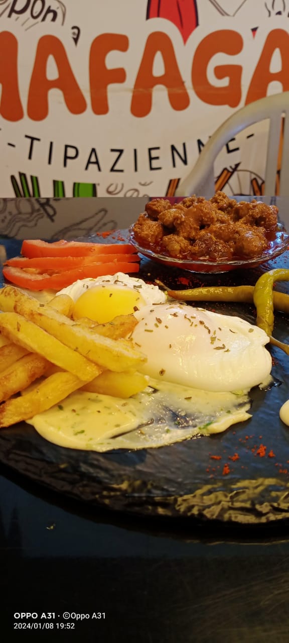 Merguez en sauce avec oeuf poché 6